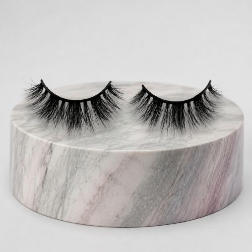 5f5fc32e-0738-4689-b638-b47cc4c596e0 Natural Eyelashes – الزين