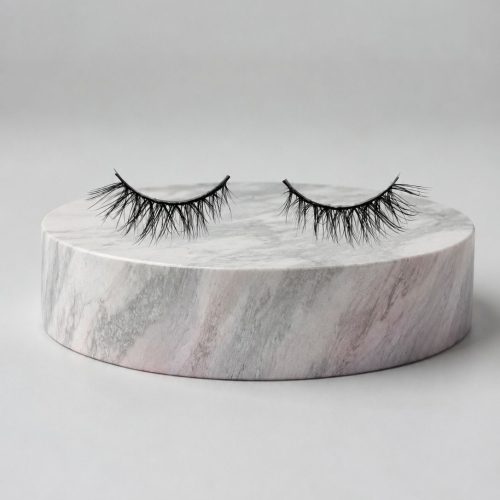 e92ad43c-219e-4f93-810b-78575531cfd3 Natural Eyelashes – دلع